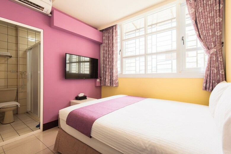 Bed & Breakfast Elug Homestay