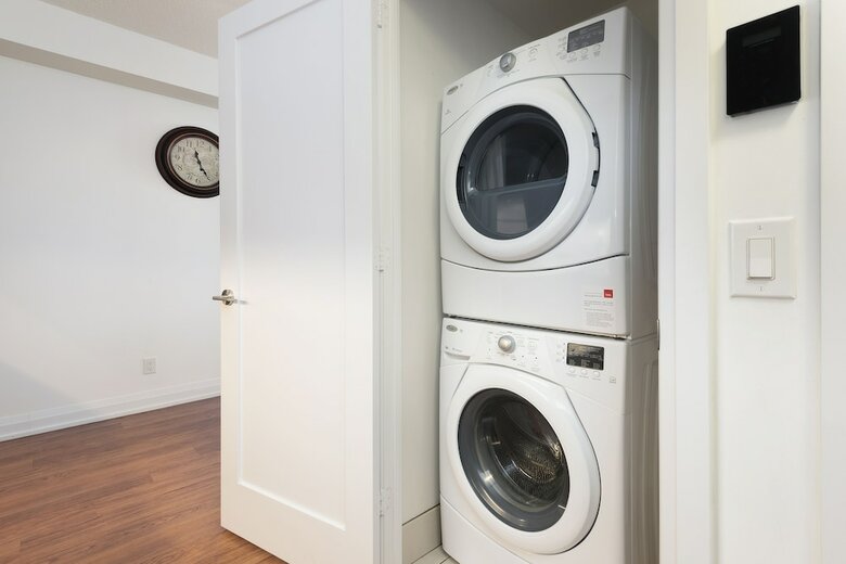 Hotel Metropolis Suites - Yonge Sheppard