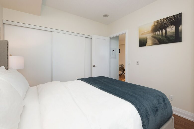 Hotel Metropolis Suites - Yonge Sheppard