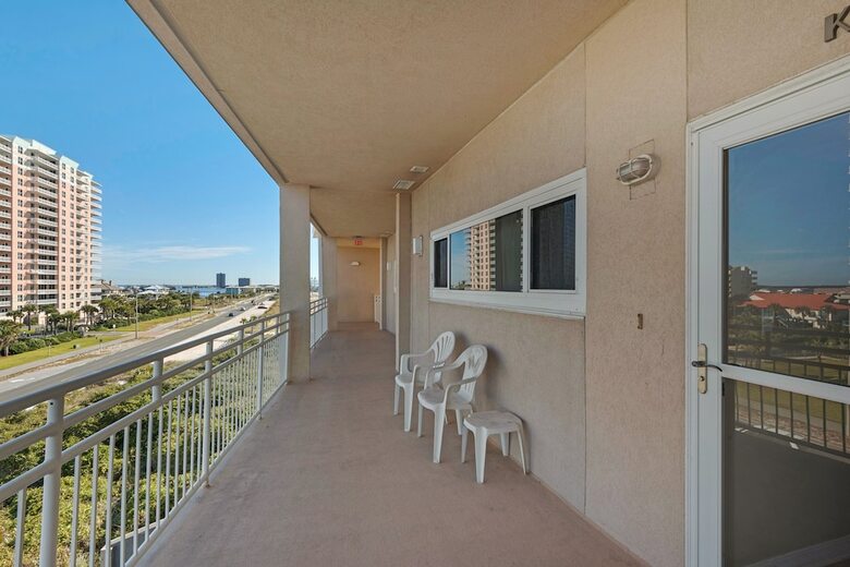 Seahorse Unit K - One Bedroom Condo