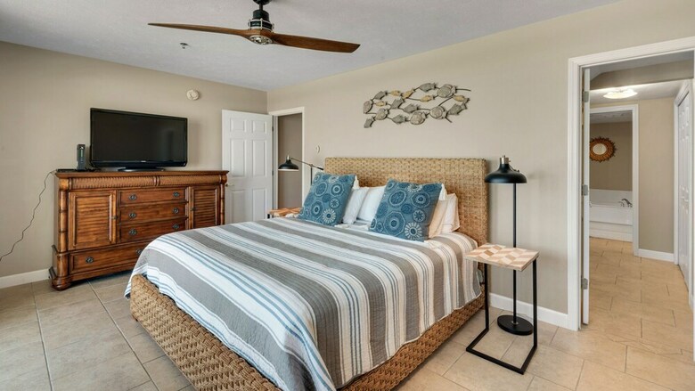 Seahorse Unit D - Three Bedroom Condo