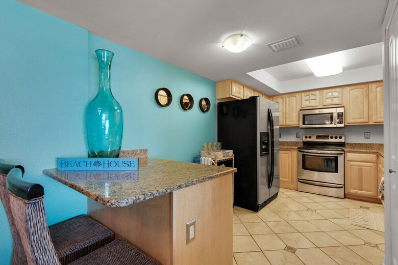Regency Towers 702 West - Two Bedroom Condo