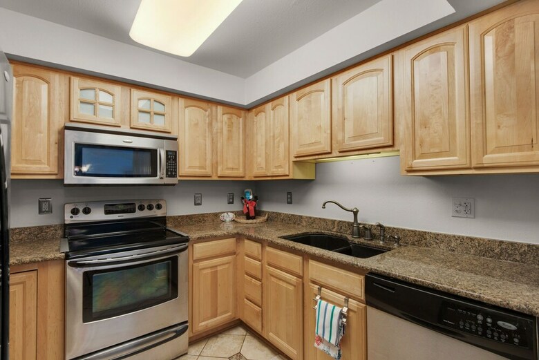 Regency Towers 702 West - Two Bedroom Condo