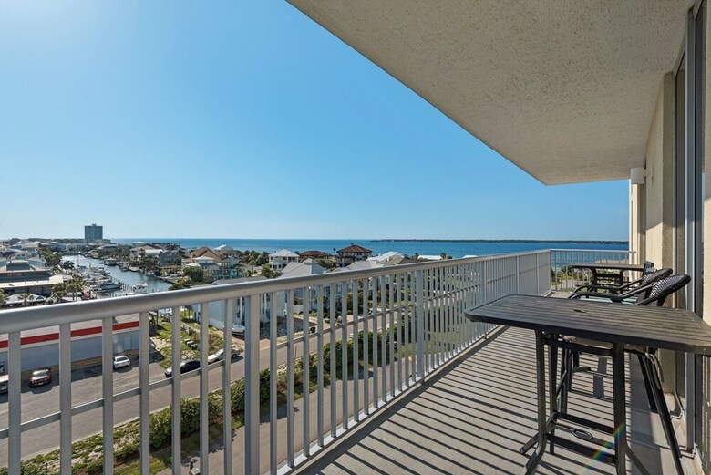 Emerald Dolphin Unit 650 - Three Bedroom Condo