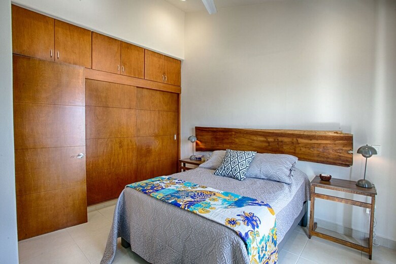 Los Cedros 32 4 Br By Casago