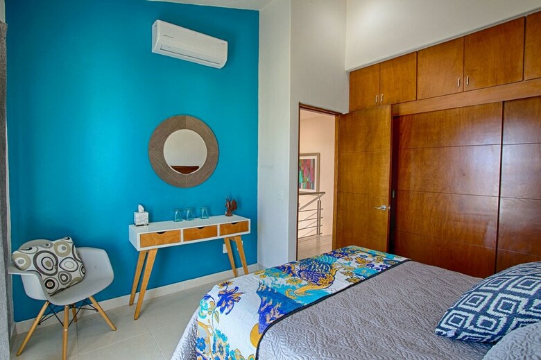 Los Cedros 32 4 Br By Casago