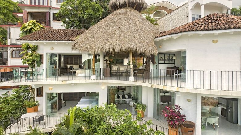 Casa Galeria By Sergio Bustamante