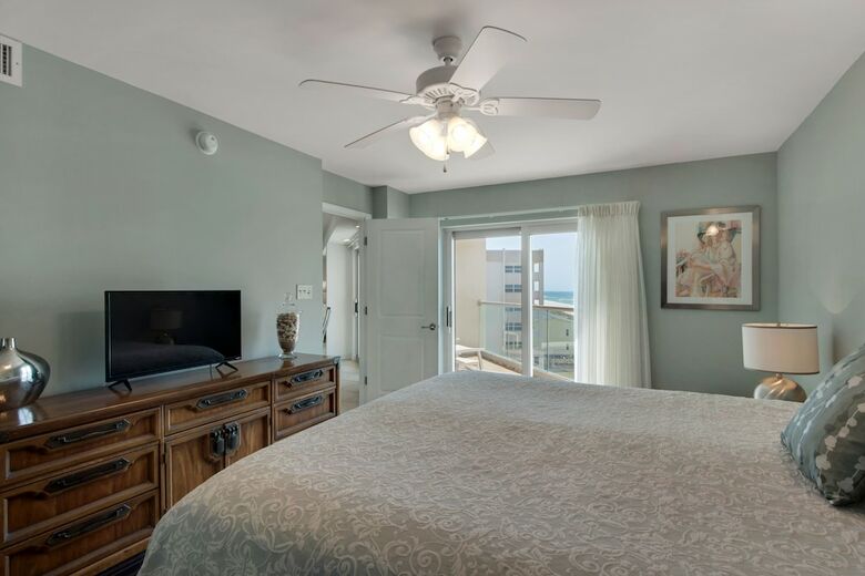 Regency Towers 703 West  - One Bedroom Condo