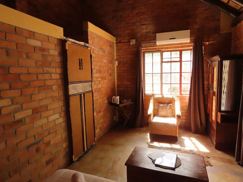 Bed & Breakfast Bush And Gables Lodge