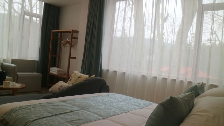 Lushan Xinyuan Hotel