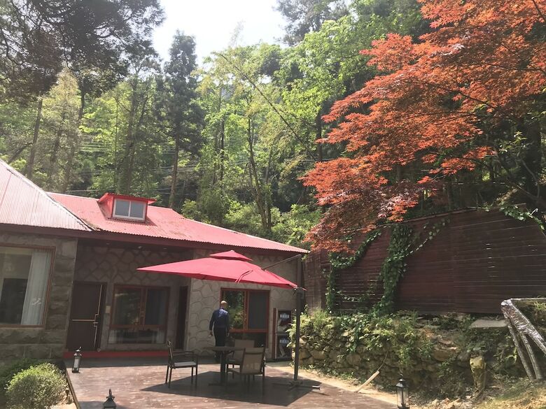 Lushan Xinyuan Hotel