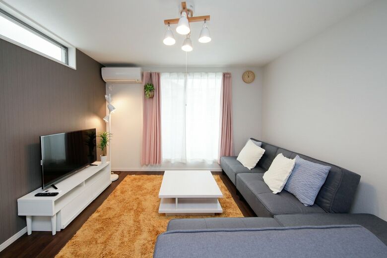 Higashi-rokugo House Black