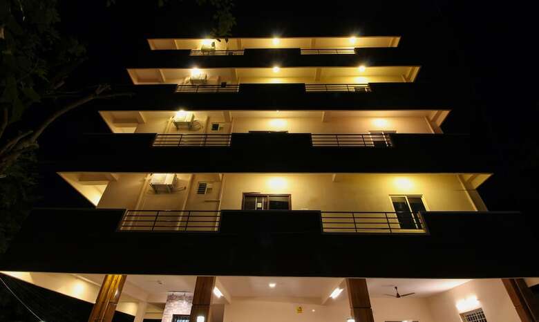 Hotel Treebo Trip Riyas Grand