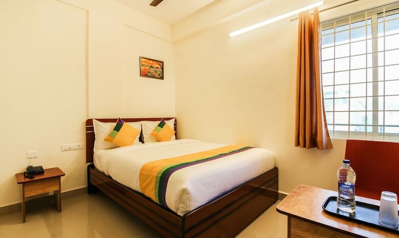 Hotel Treebo Trip Riyas Grand
