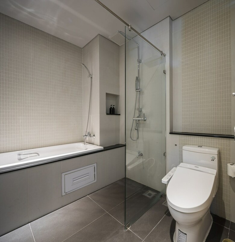 Hotel Grand Aisana Korat