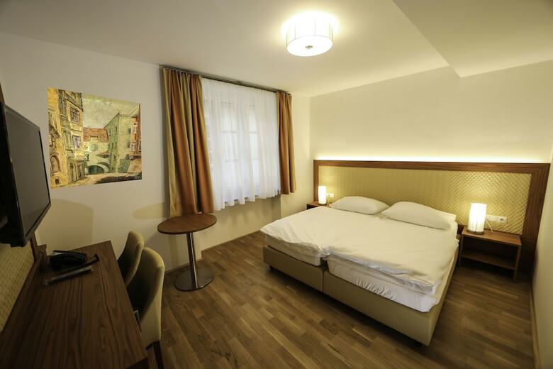 Hotel Das Sch�rding