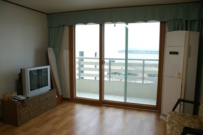 Naksan Airport Condo