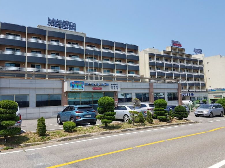 Naksan Airport Condo