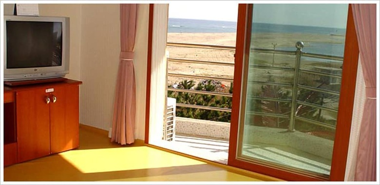 Naksan Airport Condo
