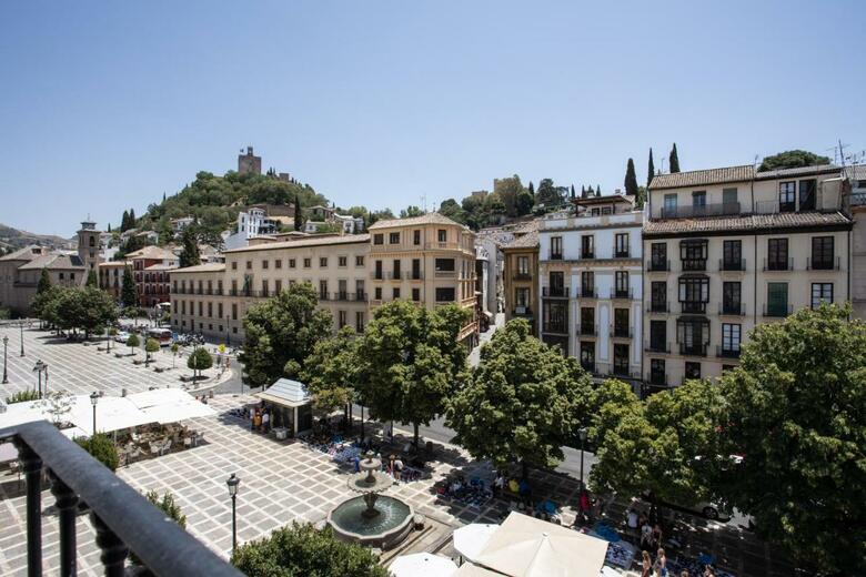 Apartamentos Bibo Suites Plaza Nueva