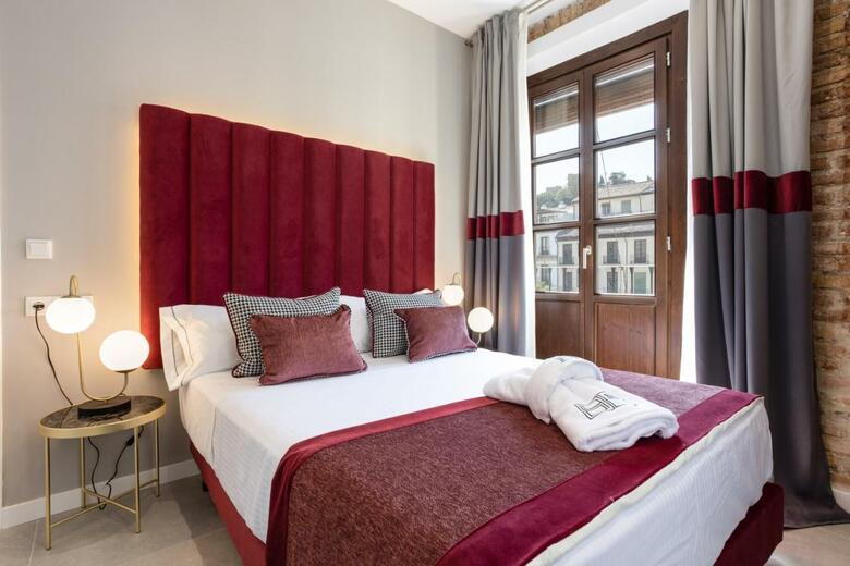 Apartamentos Bibo Suites Plaza Nueva