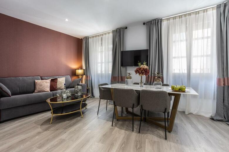Apartamentos Bibo Suites Plaza Nueva