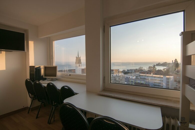 Hostal Skyhostel Friedrichshafen