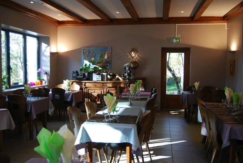 Hotel Les Platanes