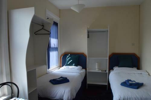 Apartamentos Central Cove Guesthouse