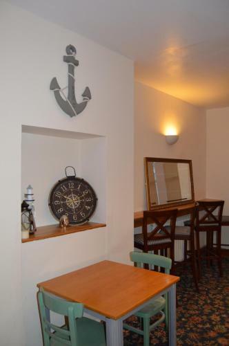 Apartamentos Central Cove Guesthouse