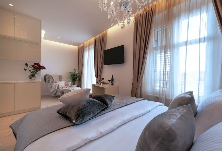 Hotel Via Porto Rooms