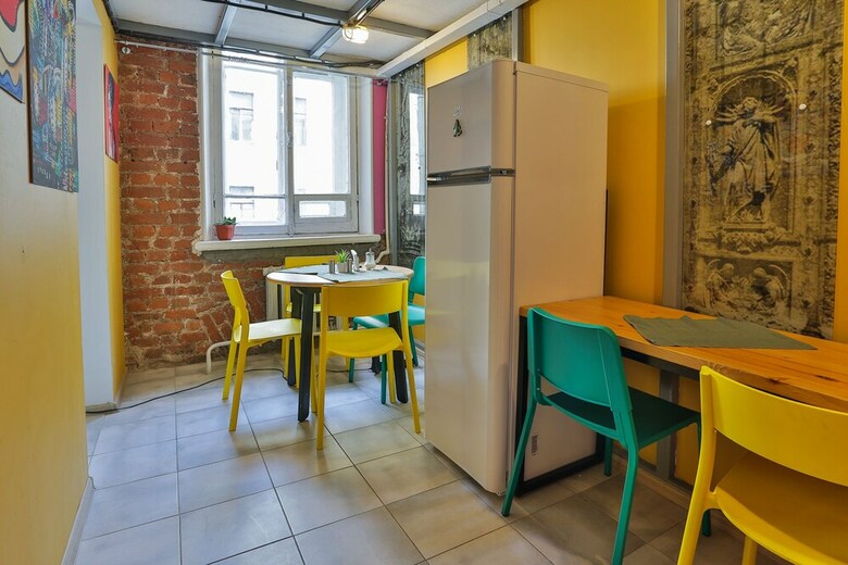 Capsule Hostel De Lux Apraxinn