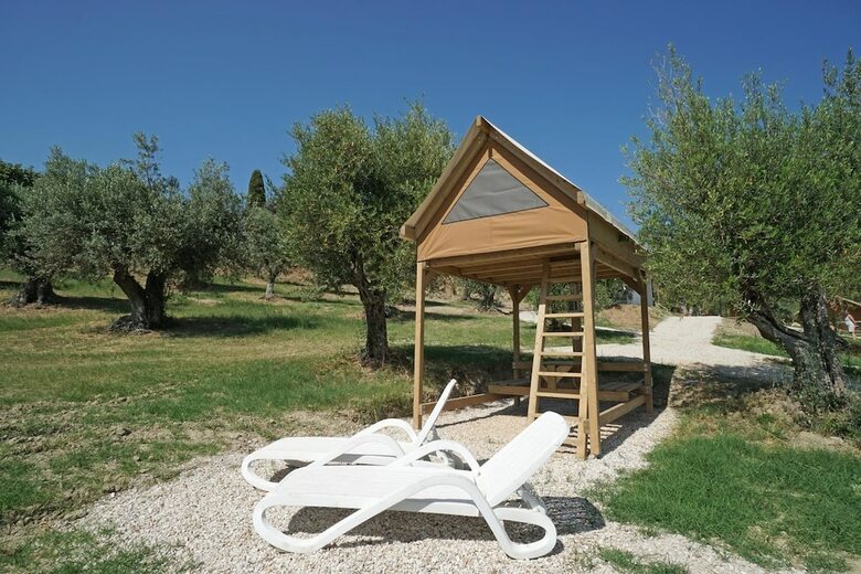 Posada Glamping Tuscany Podere Cortesi