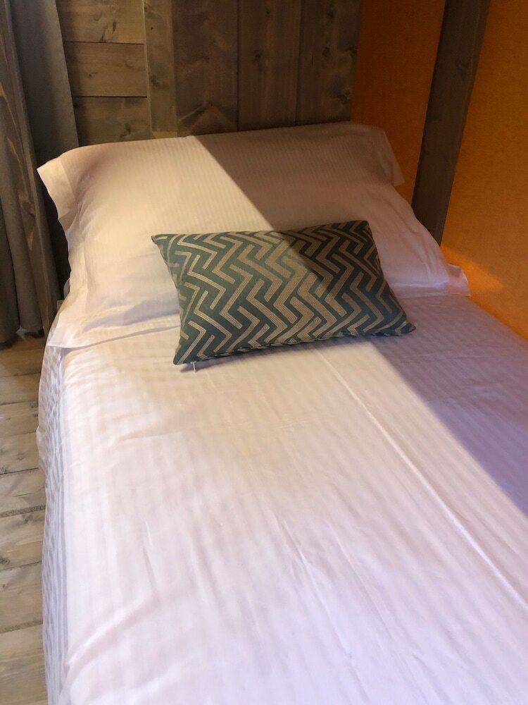 Posada Glamping Tuscany Podere Cortesi
