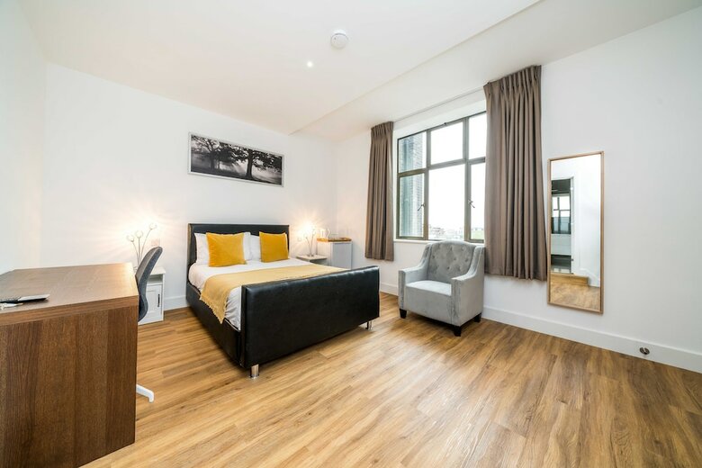 Hotel London City View