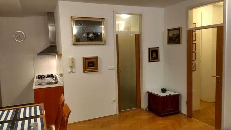 Apartamentos Mojca's Home