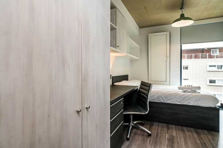Hotel Hashtag Aldgate Campus Accommodation