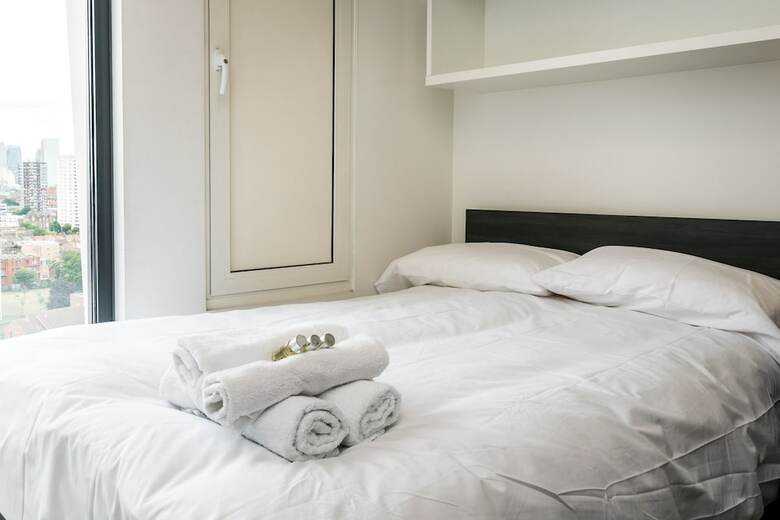 Hotel Hashtag Aldgate Campus Accommodation