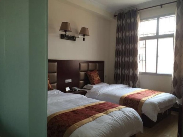 Xianyang Run 8 Business Hotel