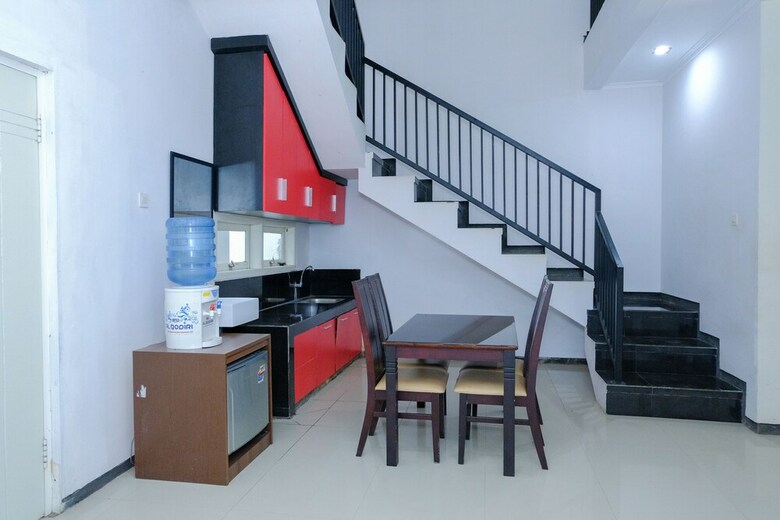 Oyo 887 Green Hill Hotel And Convention Center