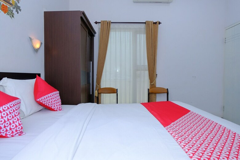 Oyo 887 Green Hill Hotel And Convention Center