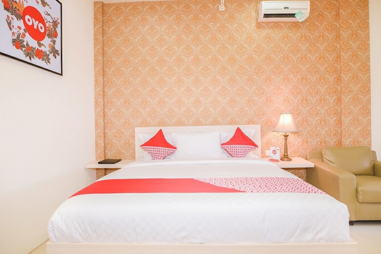 Oyo 854 Ub Caisar Hotel