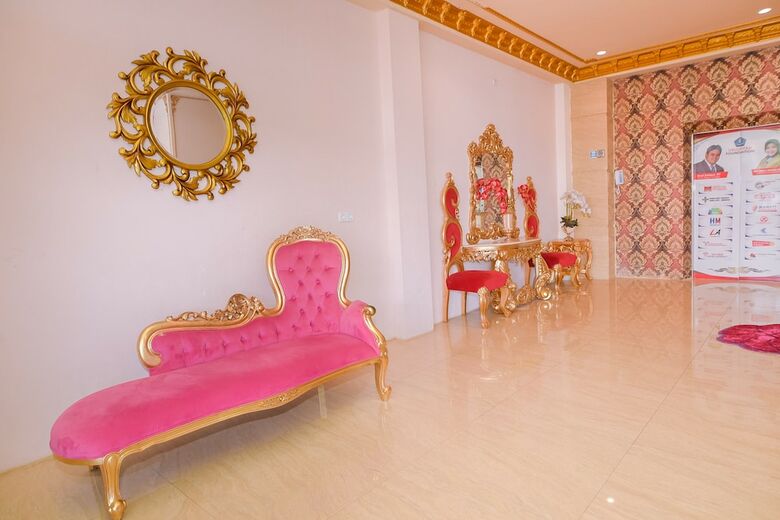 Oyo 854 Ub Caisar Hotel