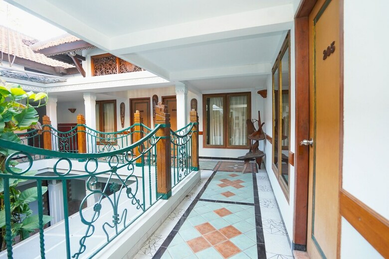 Hotel Oyo 751 Hoormoes House