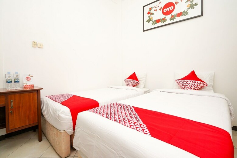 Hotel Oyo 662 Miracle Homestay Syariah