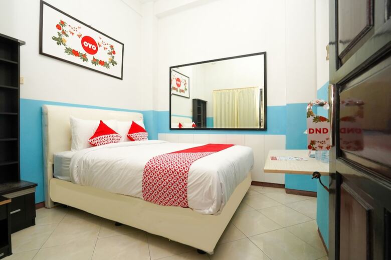 Hotel Oyo 662 Miracle Homestay Syariah