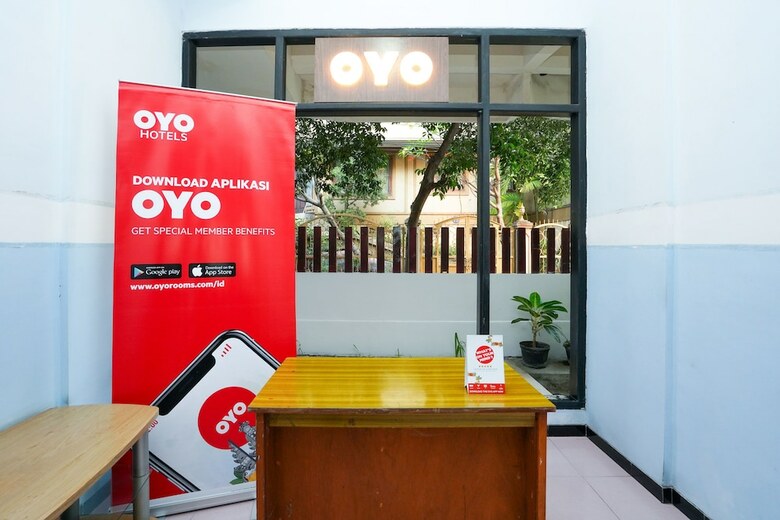 Hotel Oyo 662 Miracle Homestay Syariah