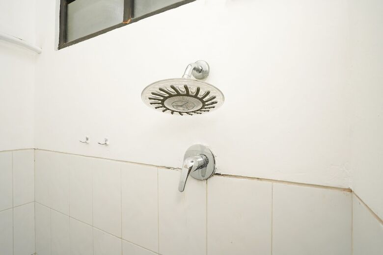 Hotel Oyo 662 Miracle Homestay Syariah