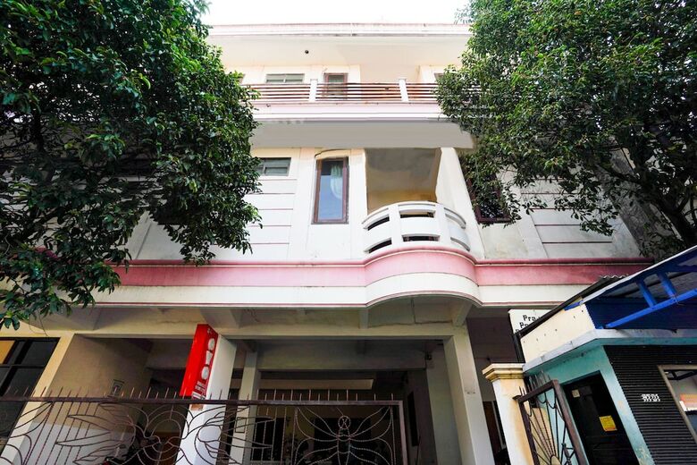 Hotel Oyo 662 Miracle Homestay Syariah