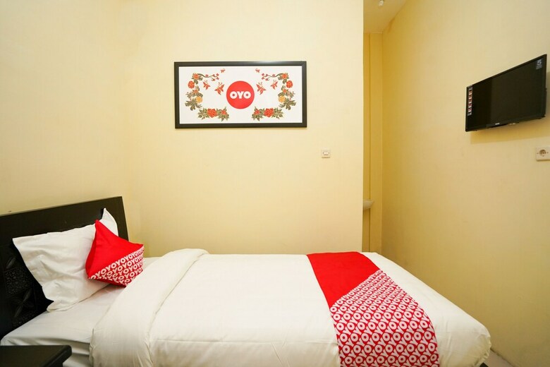 Hotel Oyo 662 Miracle Homestay Syariah